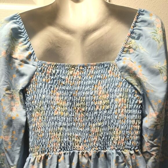 Lily Rose Flower Dress - Picture 3 of 4